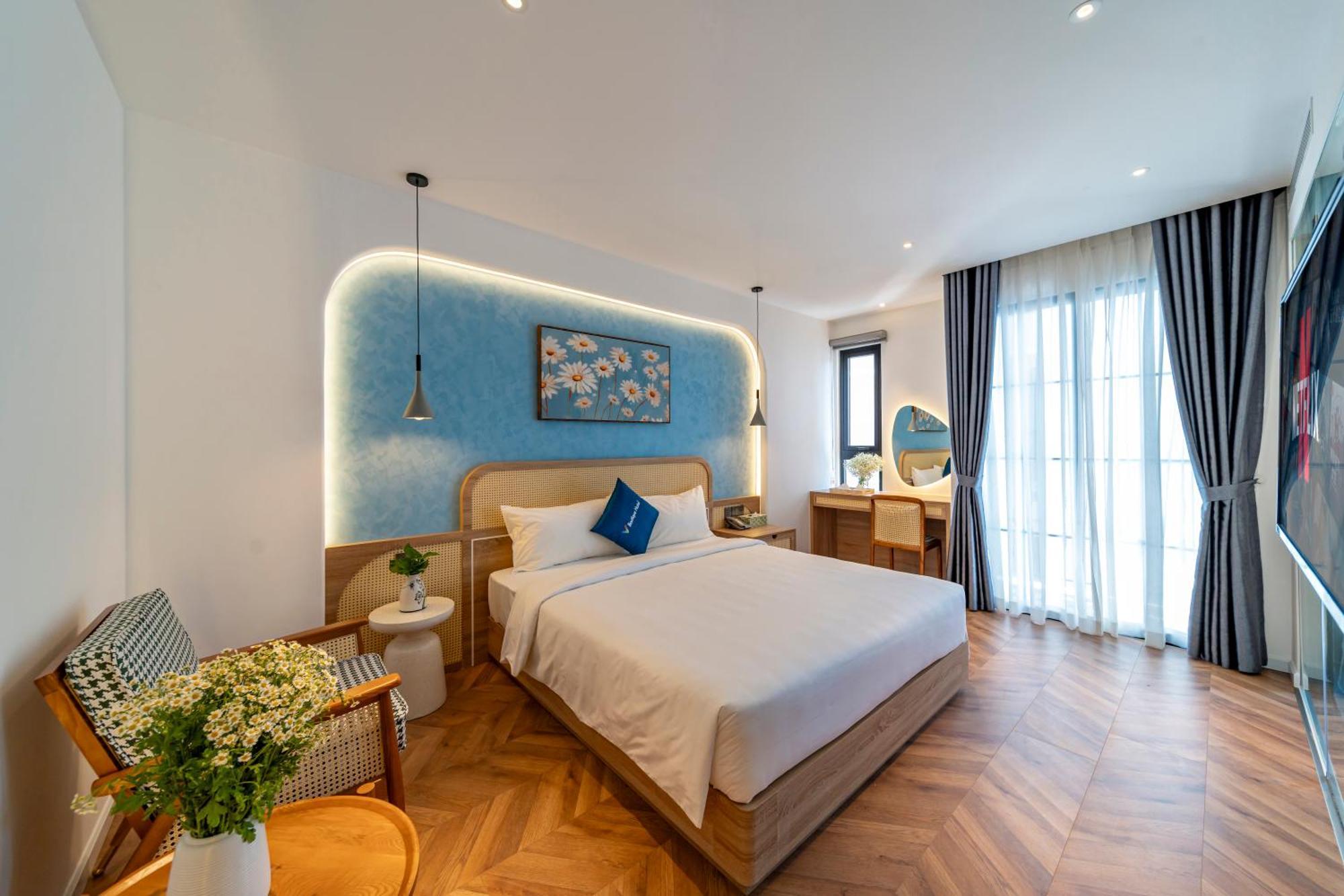 V Boutique - Complimentary Refreshments 4*