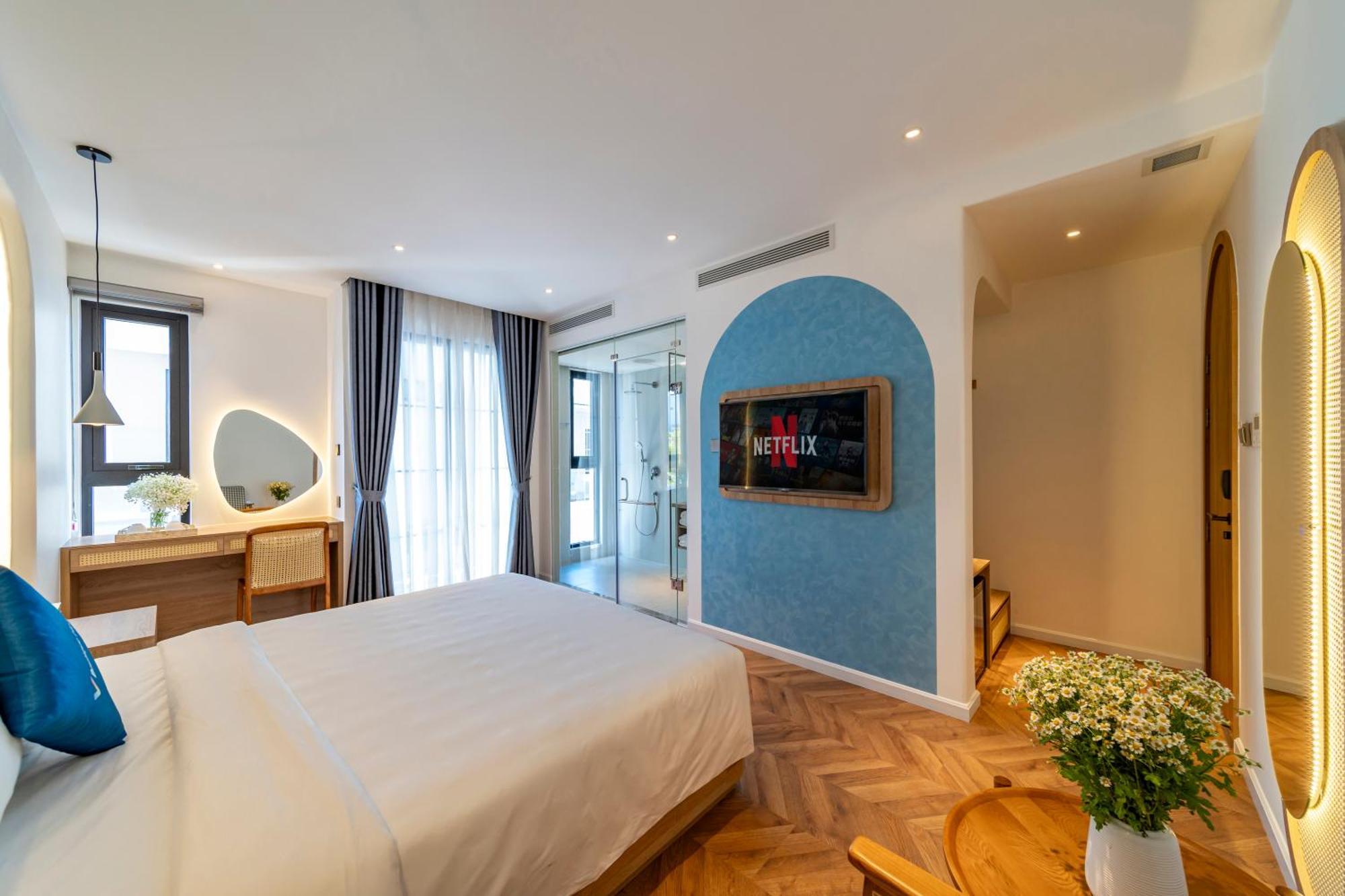 V Boutique - Complimentary Refreshments Hotel 4*