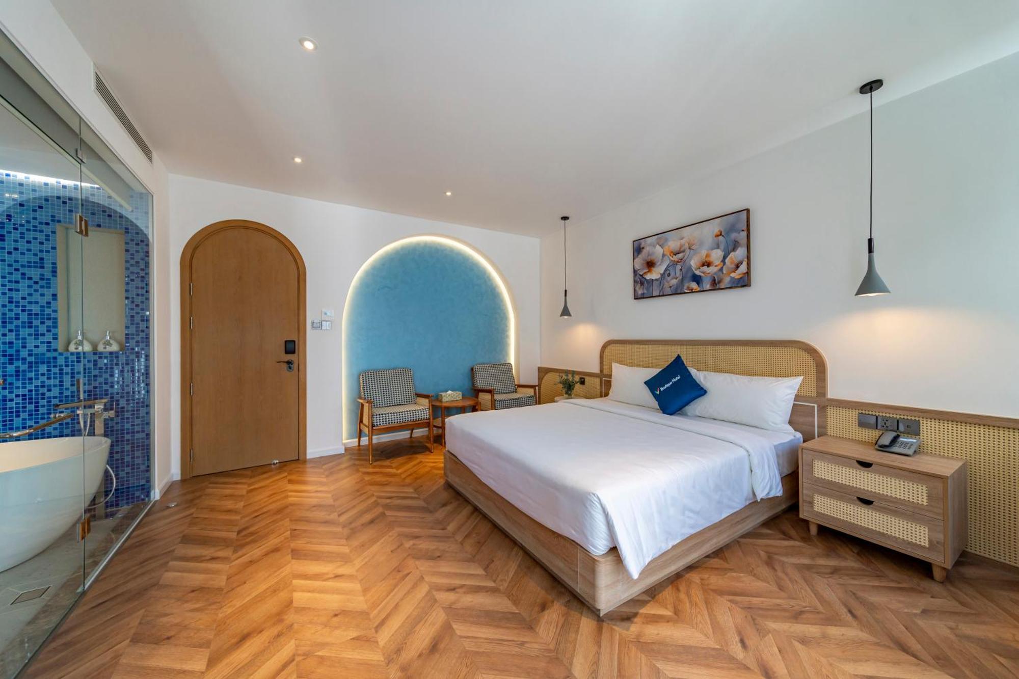 V Boutique - Complimentary Refreshments 4*